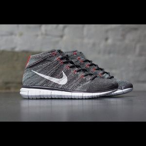 Nike Flyknit Chukka